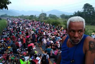 Una nueva caravana de cerca de 2.000 hondure&ntilde;os parte rumbo a Estados Unidos