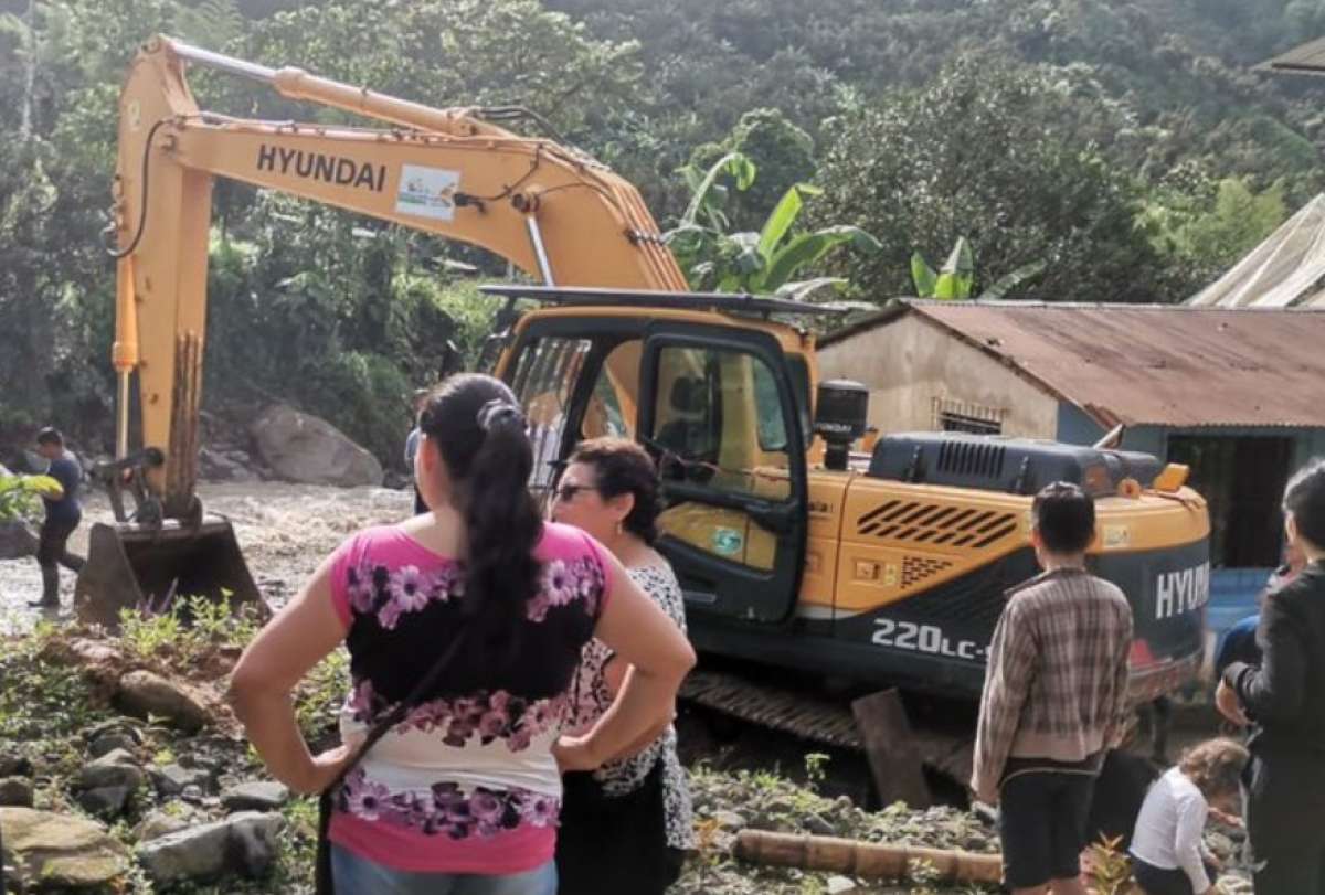 El desborde del r&iacute;o en Caluma causa p&eacute;rdida de viviendas y cultivos