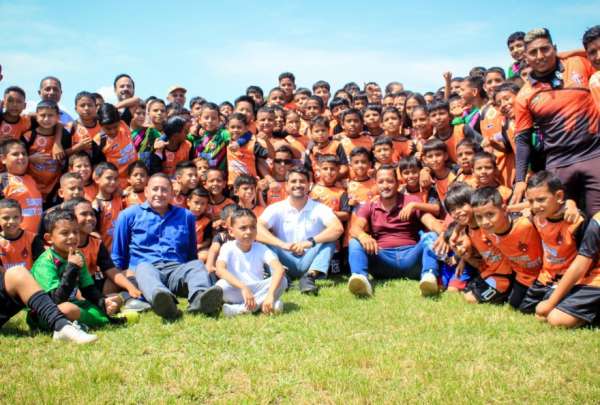 El ministro del Deporte visit&oacute; Los R&iacute;os