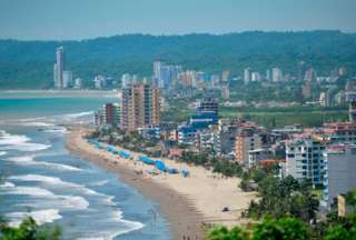 Feriado de cinco d&iacute;as: Presidente suspende la jornada laboral del 31 de octubre