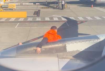 Un pasajero rompió los protocolos de seguridad en el aeropuerto de Melbourne.