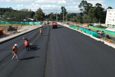  En Quito, hoy comenz&oacute; la segunda fase de construcci&oacute;n del intercambiador de la Mariana de Jes&uacute;s. Los trabajos terminar&aacute;n los primeros d&iacute;as de diciembre. 