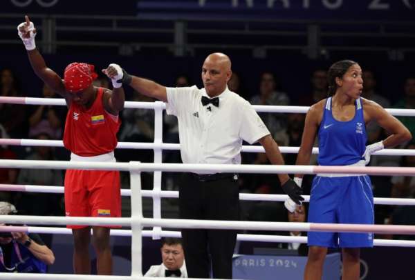 La boxeadora ecuatoriana Mar&iacute;a Jos&eacute; Palacios venci&oacute; 4 a 1 a la sueca Agnes Alexiusson y clasifica  a los octavos de final en la categor&iacute;a de 60 kg, en los Juegos Ol&iacute;mpicos. 