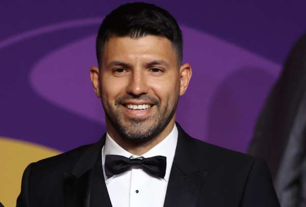 Kun Ag&uuml;ero le desea lo mejor a Erling Haaland como delantero del Manchester City