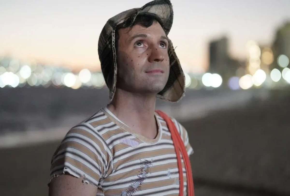 El actor Pedro Cruz encarnará a Roberto Gómez Bolaños, en la serie biográfica "Sin Querer Queriendo". 