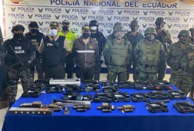 Gobierno Nacional plantea que polic&iacute;as y militares puedan usar armas incautadas.