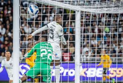 Jos&eacute; Angulo desubic&oacute; al golero Alexander Dom&iacute;nguez en el gol de Barcelona