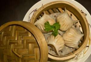 Restaurante chino est&aacute; en problemas por un desaf&iacute;o a sus clientes