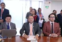El contralor Mauricio Torres asistió a la Comisión de Garantías Constitucionales de la Asamblea.