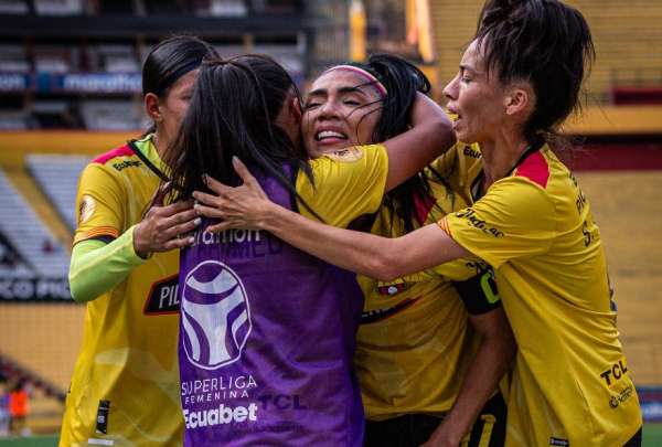 Barcelona clasific&oacute; a la final tras superar a &Ntilde;a&ntilde;as