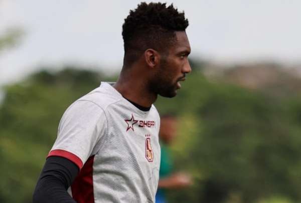 Alexander Dom&iacute;nguez es el nuevo refuerzo de V&eacute;lez Sarfield