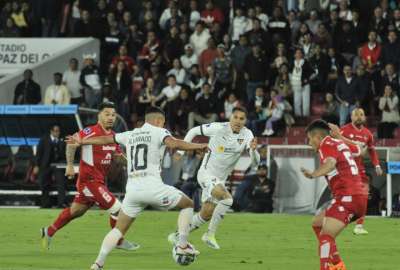 Liga de Quito pasa a cuartos y enfrentar&aacute; a Sao Paulo.