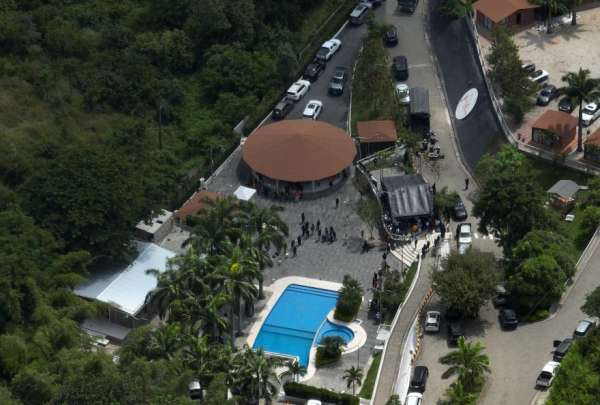 Vista a&eacute;rea de la finca a 10 kil&oacute;metros del Peaje de Chong&oacute;n, en donde se realiz&oacute; la 'narcofiesta'. 