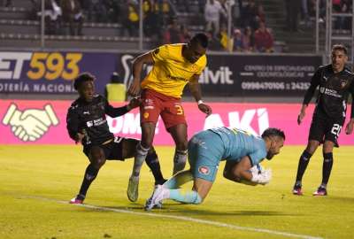Divisi&oacute;n de honores entre Aucas y Liga de Quito