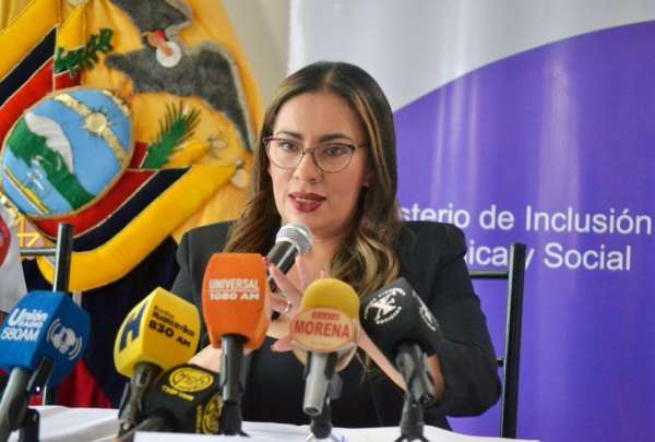 Zaida Rovira, ministra de Inclusi&oacute;n Social, present&oacute; una convocatoria abierta para cooperantes de la instituci&oacute;n. 