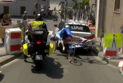Jack Bauer choc&oacute; con un veh&iacute;culo en el Tour de Francia
