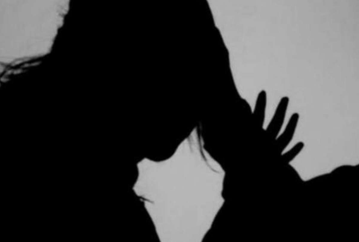 Las autoridades aprehendieron al sujeto en delito flagrante (femicidio). 