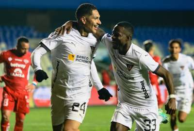 Paolo Guerrero anot&oacute; su primer gol con la camiseta de Liga de Quito.