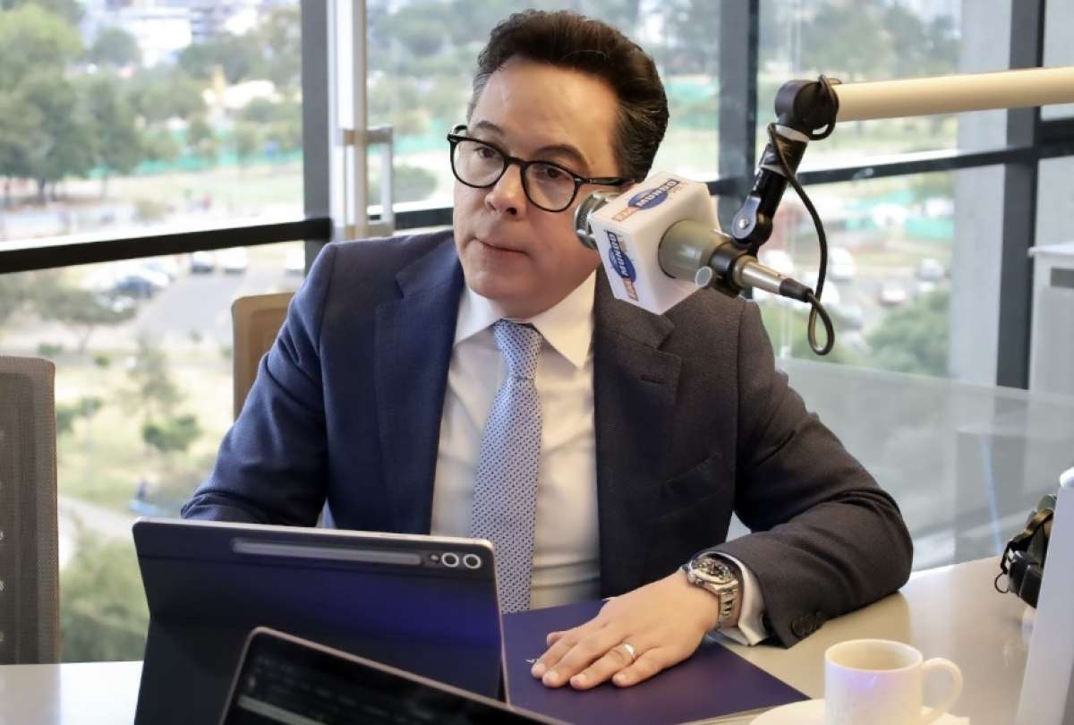 Roberto Romero Von Buchwald aseguró que "troll centers" estarían detrás de las publicaciones para alarmar a la población sobre el cierre del Banco Pichincha. 
