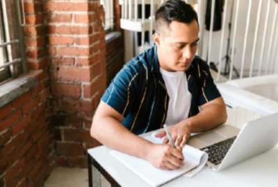 La educaci&oacute;n superior busca revolucionar la formaci&oacute;n de futuros profesionales de las finanzas