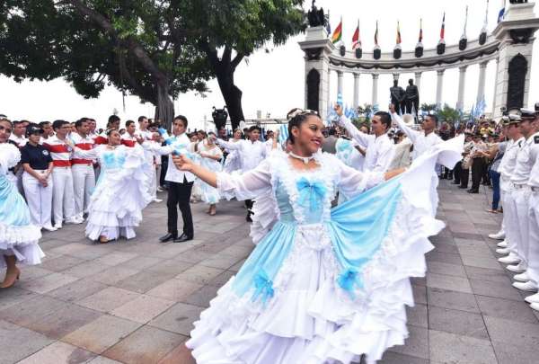 M&aacute;s de 100 actividades se prepararon para celebrar a Guayaquil por sus 204 a&ntilde;os de independencia.