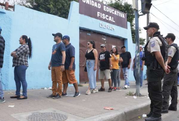 La Polic&iacute;a mantiene los operativos de control