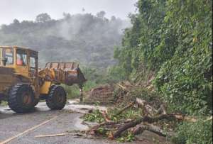 V&iacute;a Calacal&iacute; - Nanegalito, tambi&eacute;n cerrada por las lluvias