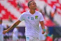 El lateral derecho disputó su primer partido en la Liga mexicana.