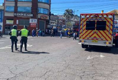 La AMT efectu&oacute; cierres en las v&iacute;as aleda&ntilde;as a Chimbacalle, tras reportarse el accidente.