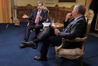 Rafael Correa entrevista a su amigo Maduro: “¿Existe el Cartel de los Soles?”