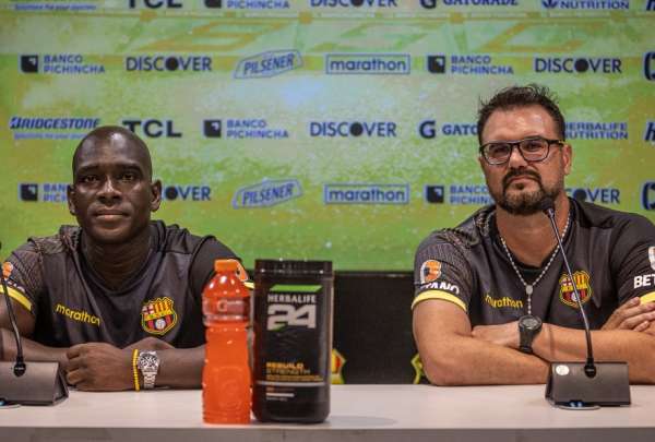 Segundo Castillo dej&oacute; la direcci&oacute;n t&eacute;cnica de Barcelona Sporting Club
