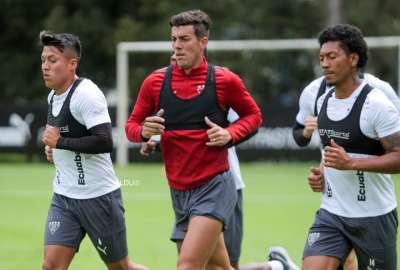 Clubes de f&uacute;tbol no pudieron entrenar con normalidad por las manifestaciones