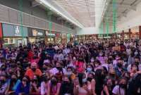 Reportan aglomeraciones en un Centro Comercial de Cuenca