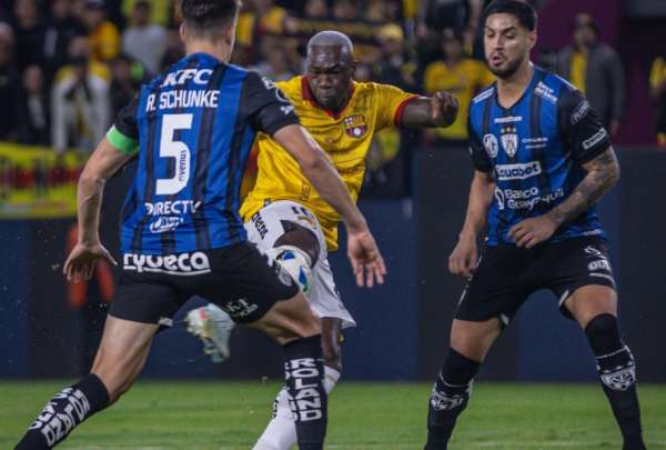 Barcelona SC sum&oacute; un fracaso en la Copa Libertadores en su festejo "centenario".