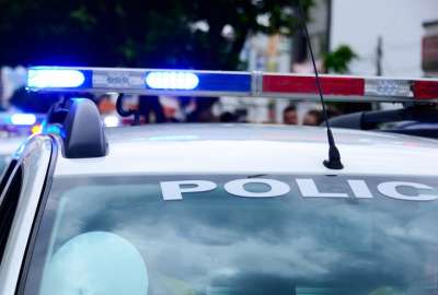 Polic&iacute;a fue despedido tras disparar contra un joven que com&iacute;a en un restaurante