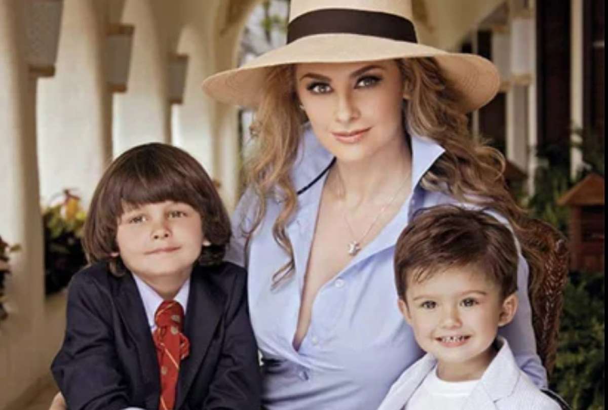 Prensa internacional detalla que el hijo de Luis Miguel “El Sol de México” debutará como cantante en 2025. 