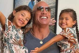 Dwayne Johnson comparti&oacute; divertido momento de maquillaje con sus hijas