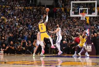 &iexcl;Hist&oacute;rico! LeBron James supera a la superestrella Kareem Abdul-Jabbar&nbsp;