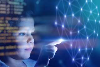 Elon Musk anuncia versi&oacute;n infantil de su pol&eacute;mico chatbot Grok