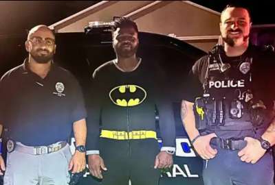 &ldquo;Batman en pijama&rdquo; frustra robo en Florida