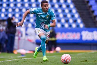 El lateral Byron Castillo ser&aacute; inscrito en la Liga mexicana por el Le&oacute;n. 