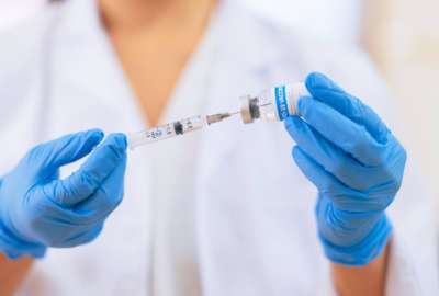 Vacuna de Hipra desarrolla protecci&oacute;n eficaz contra subvariantes de &oacute;micron
