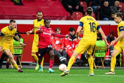 Europa League: Piero Hincapi&eacute; fue titular en el empate del Leverkusen