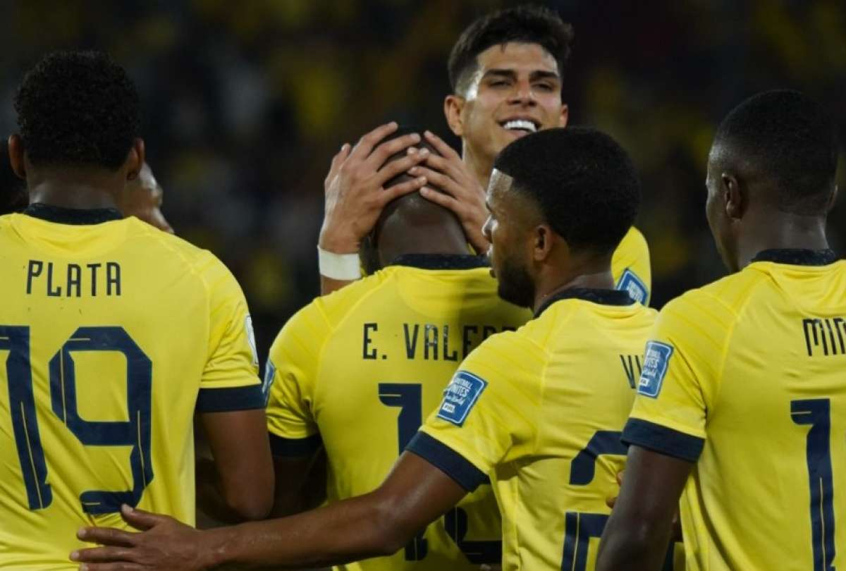 Ecuador goleó a Bolivia en el estadio Monumental