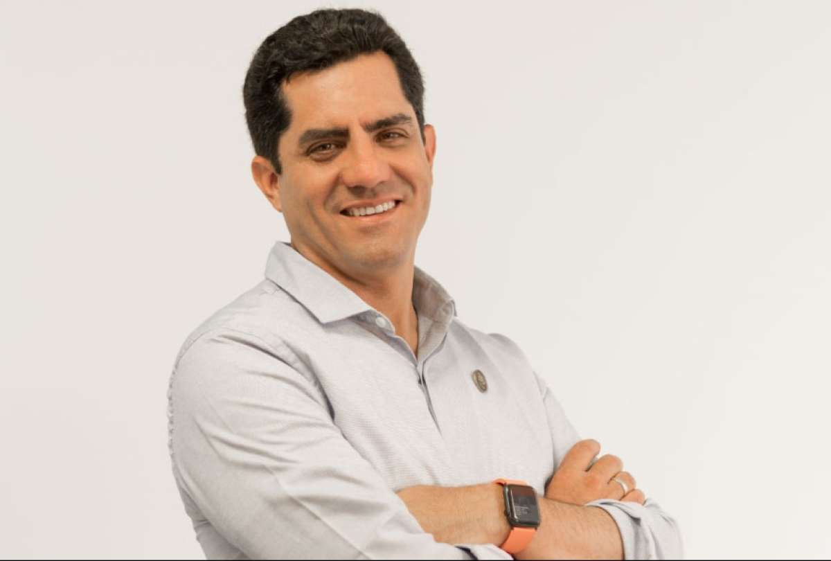 Xavier Hervas anunció su desafiliación de la Izquierda Democrática.