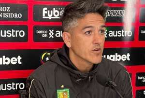 Norberto Araujo advirti&oacute; a Liga de Quito