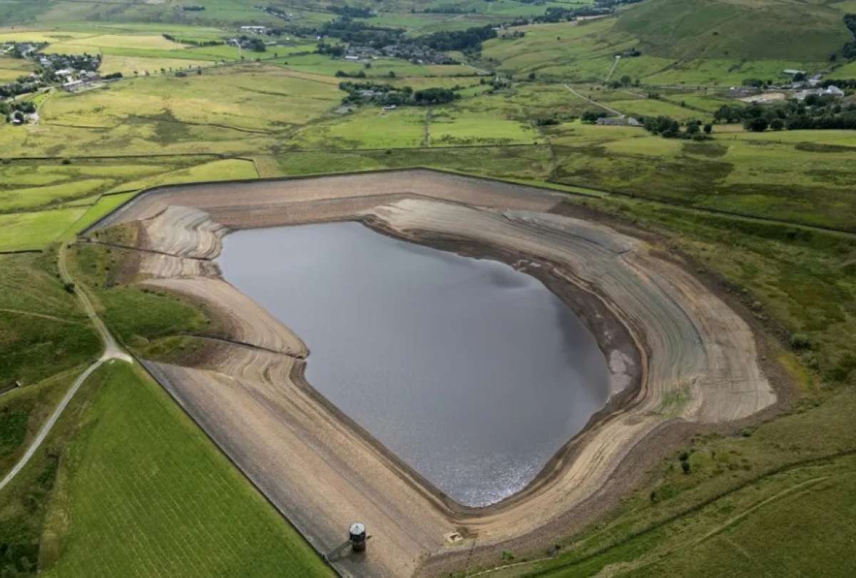 Inglaterra enfrenta una "importante" escasez de agua. 