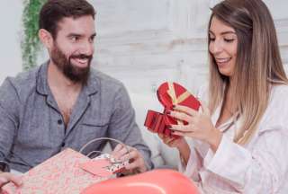 Regalos costosos y exc&eacute;ntricos regalaron los famosos a sus parejas por San Valent&iacute;n