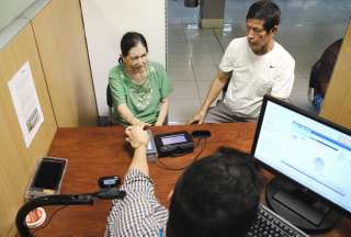&iquest;C&oacute;mo denunciar a los &ldquo;tramitadores&rdquo; del Registro Civil?