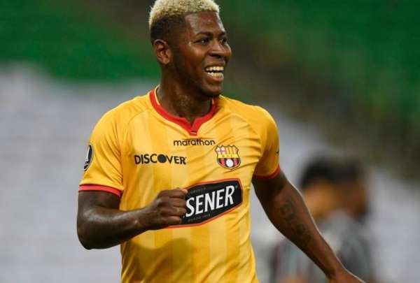 El t&eacute;cnico de Nacional, Omar Asad, pidi&oacute; a la dirigencia fichar al delantero de Barcelona SC para reforzar el equipo en la segunda etapa de la LigaPro.